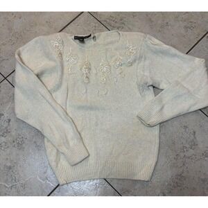 True vintage silk, angora and wool blend cream pullover sweater size small